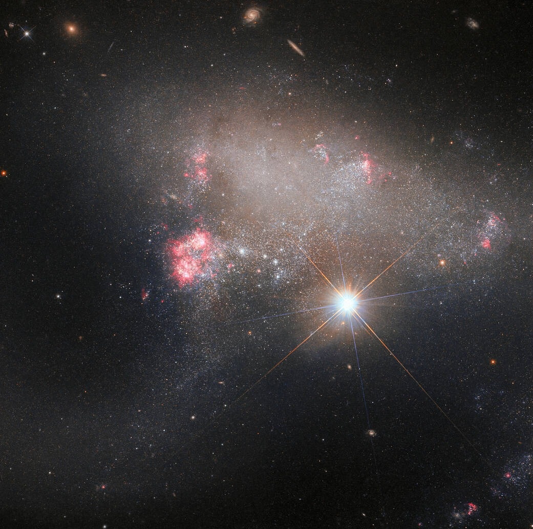 Hubble Space Telescope Captures Irregular Galaxy Arp 263