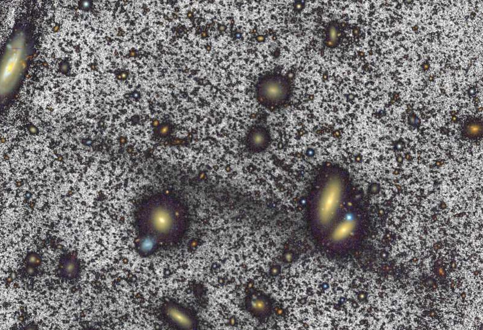 Descubrimiento de una corriente de coma gigante en medio de galaxias