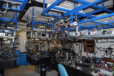 Researchers at Centre for Quantum Technologies Create and Probe Single Barium Ions