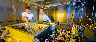 Infrared Laser to Quantify Molecules in Complex Mixtures with High Specificity and Sensitivity