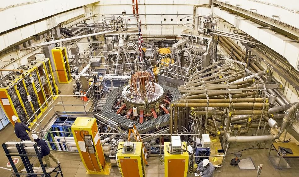 Spherical Tokamaks Could be Used in Development of Fusion Reactors