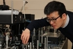 Scientists Efficiently Simulate Quantum Walk on New Design for Primitive Quantum Computer