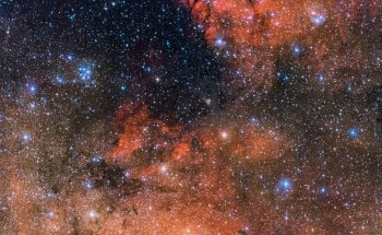 VLT Survey Telescope Captures New 615-Megapixel Image of Open Star Cluster Messier 18
