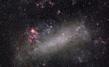 New Study Reveals that Satellite Galaxies at Poles of Milky Way Coexist with Dark Matter