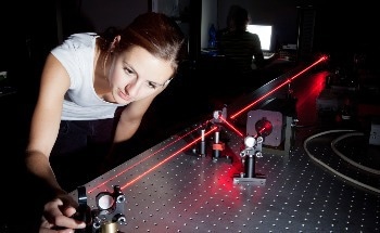 New Device Could Pave the Way Toward a Quantum Simulator